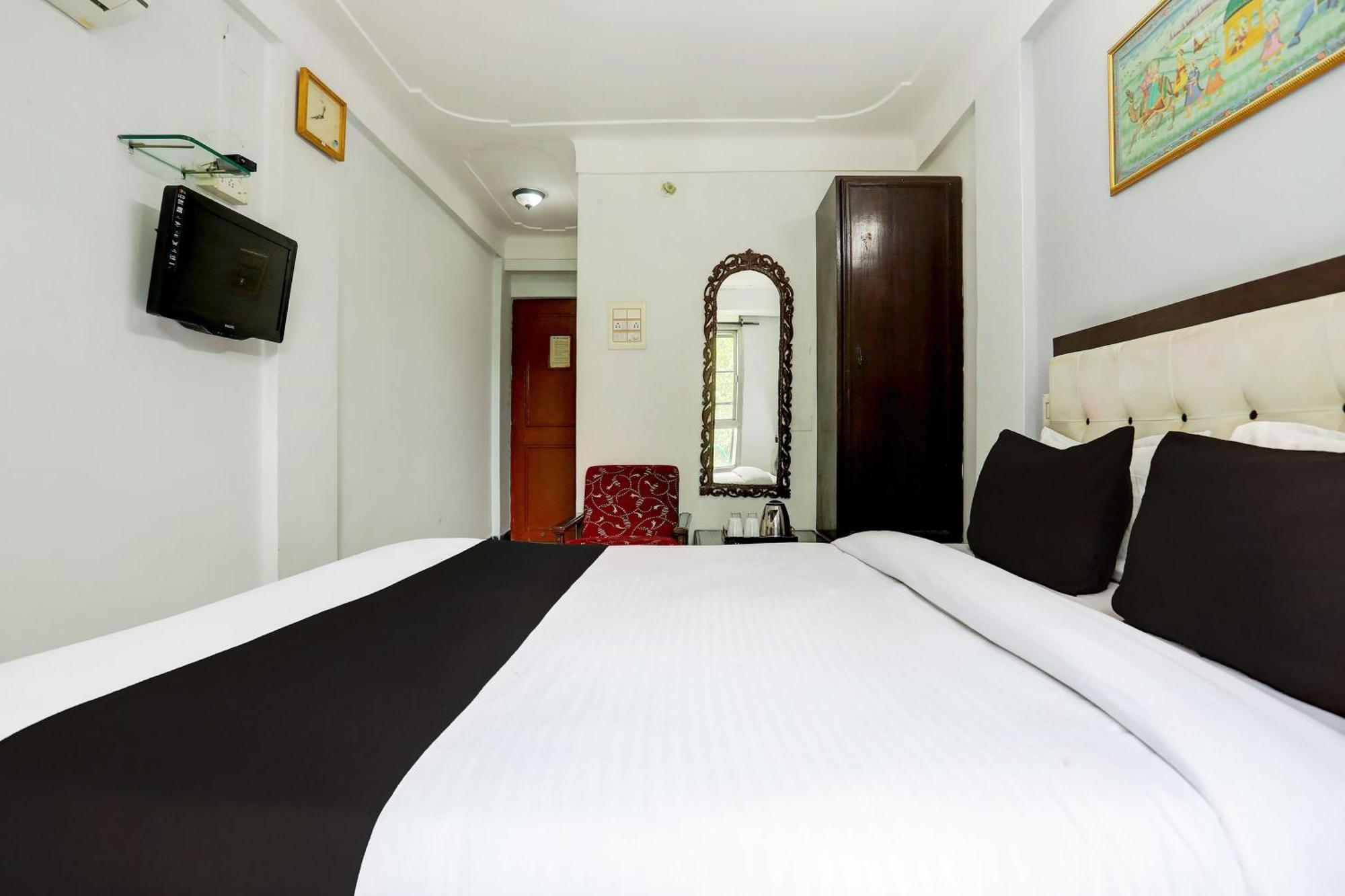 Super Collection O Lake Palace Road Udajpur Zewnętrze zdjęcie